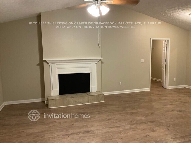 Foto del edificio - 305 N Briar Ridge