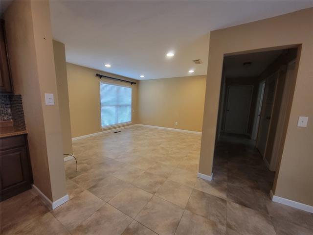 Building Photo - 6353 Basswood Dr