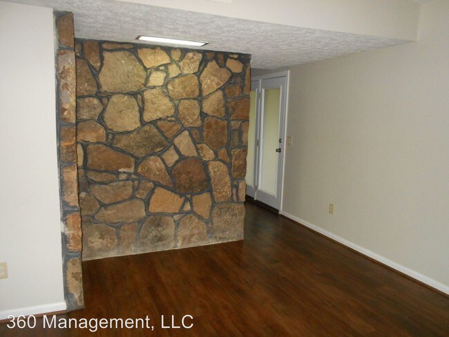 Building Photo - 1155 Alan Ave