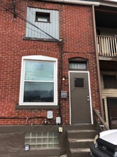 Building Photo - 2423 Wrights Wy