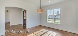 Building Photo - 4700 Palencia Dr