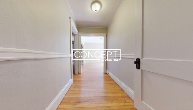 Building Photo - 11 Story St