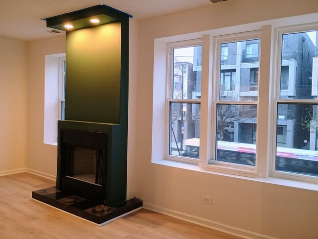 Photo - 2517 W Division St Apartment