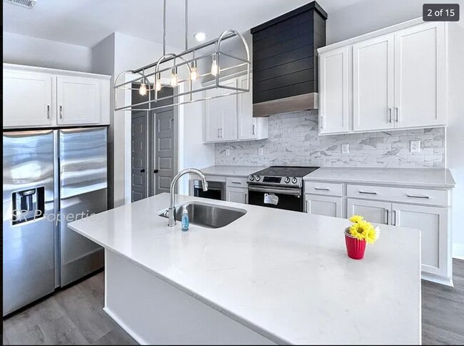 Foto del edificio - 1200 Windsor Sq