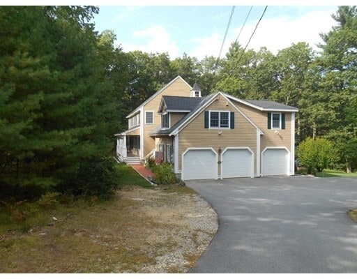 Building Photo - 431 Andover St