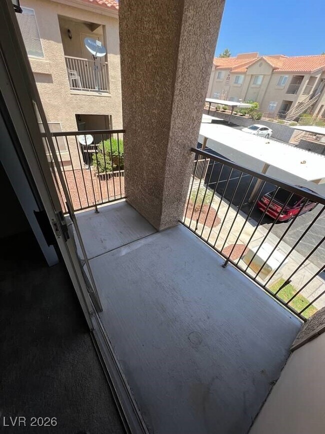 Foto del edificio - 2110 Los Feliz St