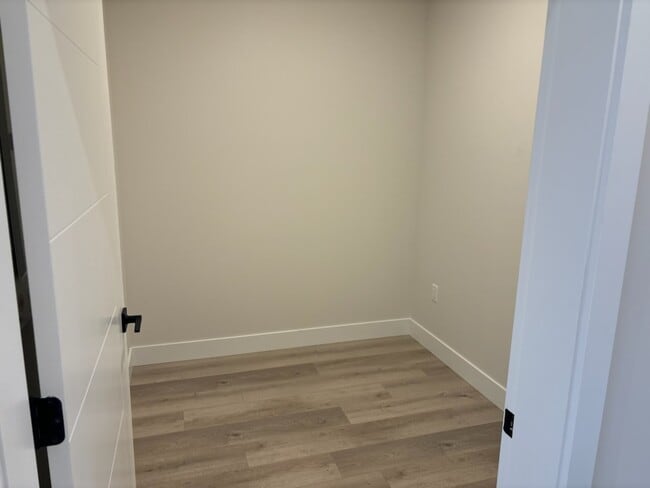 Building Photo - 45497 Campus Dr