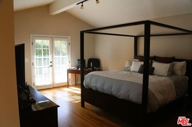Foto del edificio - 401 Kings Rd