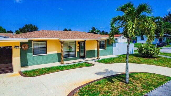 Building Photo - 3151 SW 37th Ave