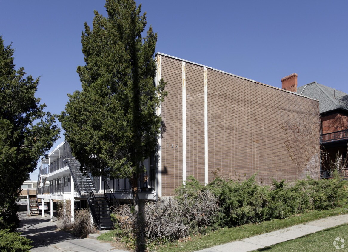 Primary Photo - Multi-Residential