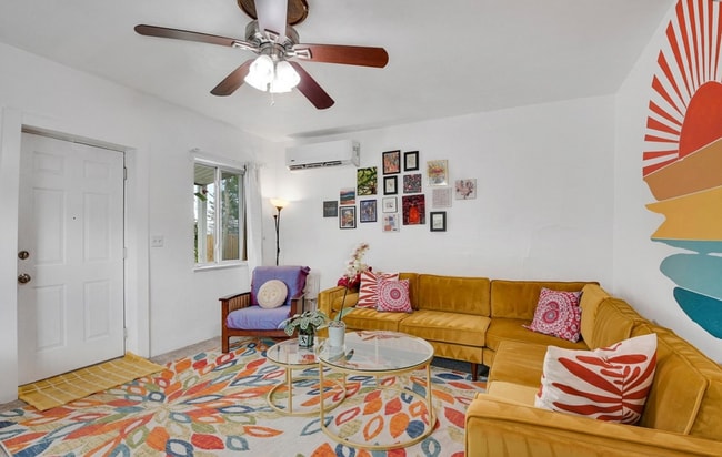 Building Photo - 2708 W 13th Ave