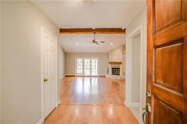 Foto del edificio - 11920 Meadowfire Dr