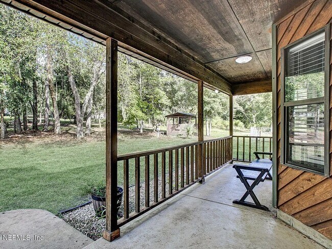 Foto del edificio - 120 Wippletree Ct