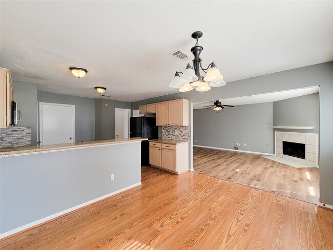 Foto del edificio - 18335 Westlock St