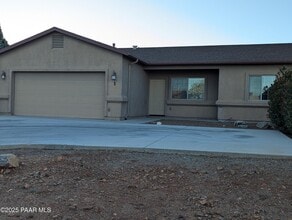 Building Photo - 4580 N Calle Santa Cruz