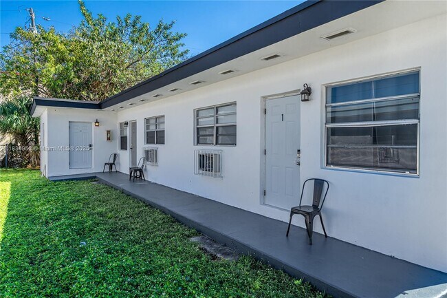 Foto del edificio - 105 SW 5th Ct