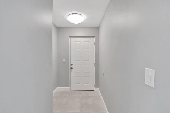 Building Photo - 14895 Builtmore Way