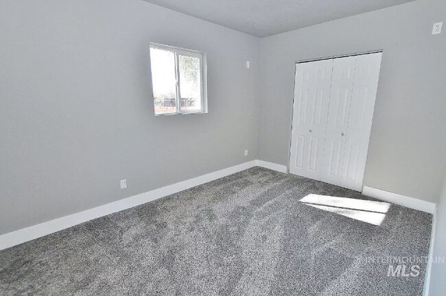 Foto del edificio - 1001 N Shamrock Ave