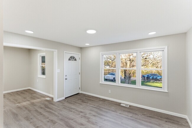 Foto del edificio - 365 Old Dandridge Pike