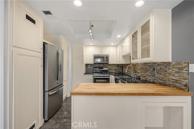 Building Photo - 21183 Jasmines Way