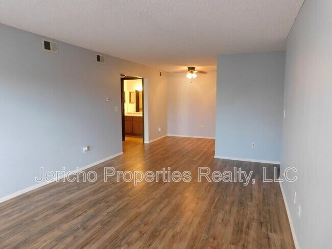 Foto del edificio - 3550 S Harlan St