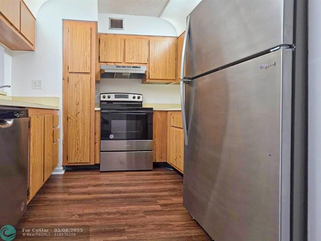 Foto del edificio - 11434 NW 45th St