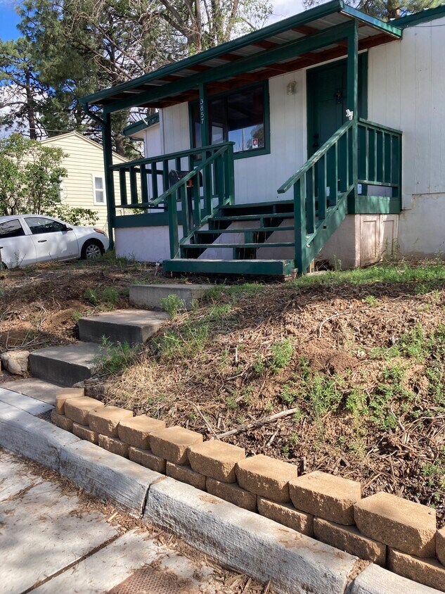 Primary Photo - 3857 Ridgeway Dr