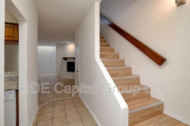 Building Photo - 5407B Chimney Rock Rd