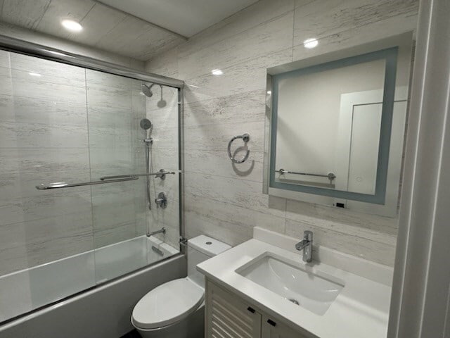 Building Photo - 535 Newbury St