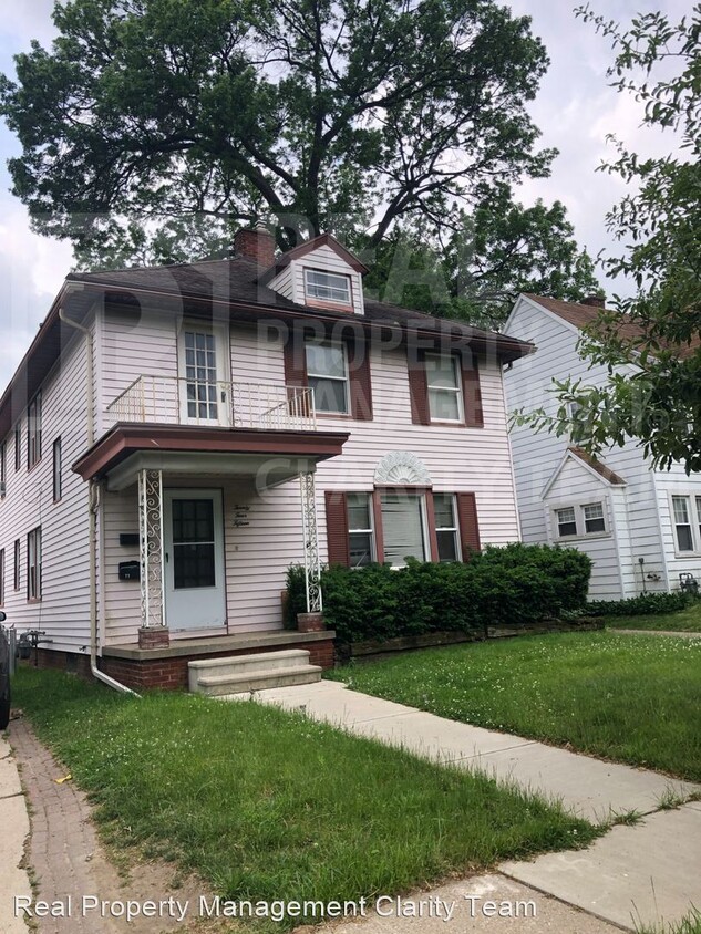 Primary Photo - 2415 Georgetown Ave