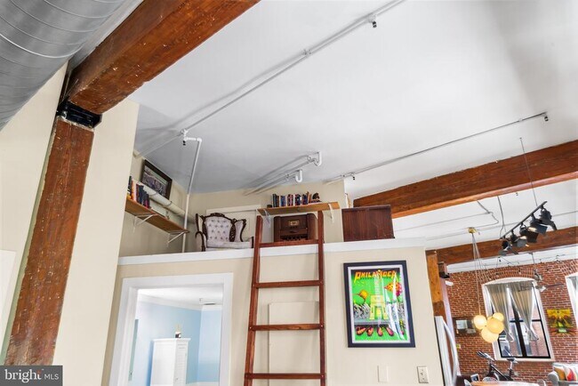 Building Photo - 428-40 N 13th St