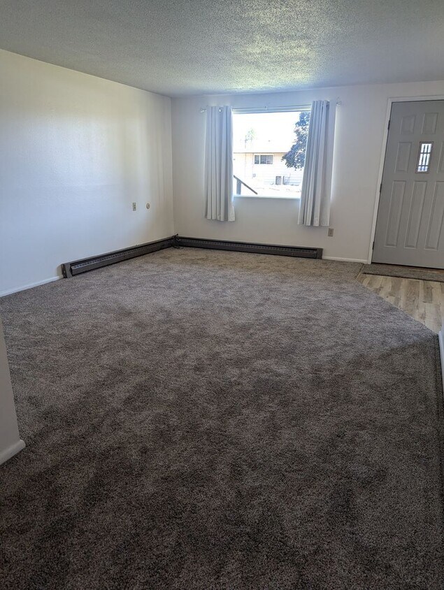 Primary Photo - 2 bedroom pet-friendly Clarkston apartment...