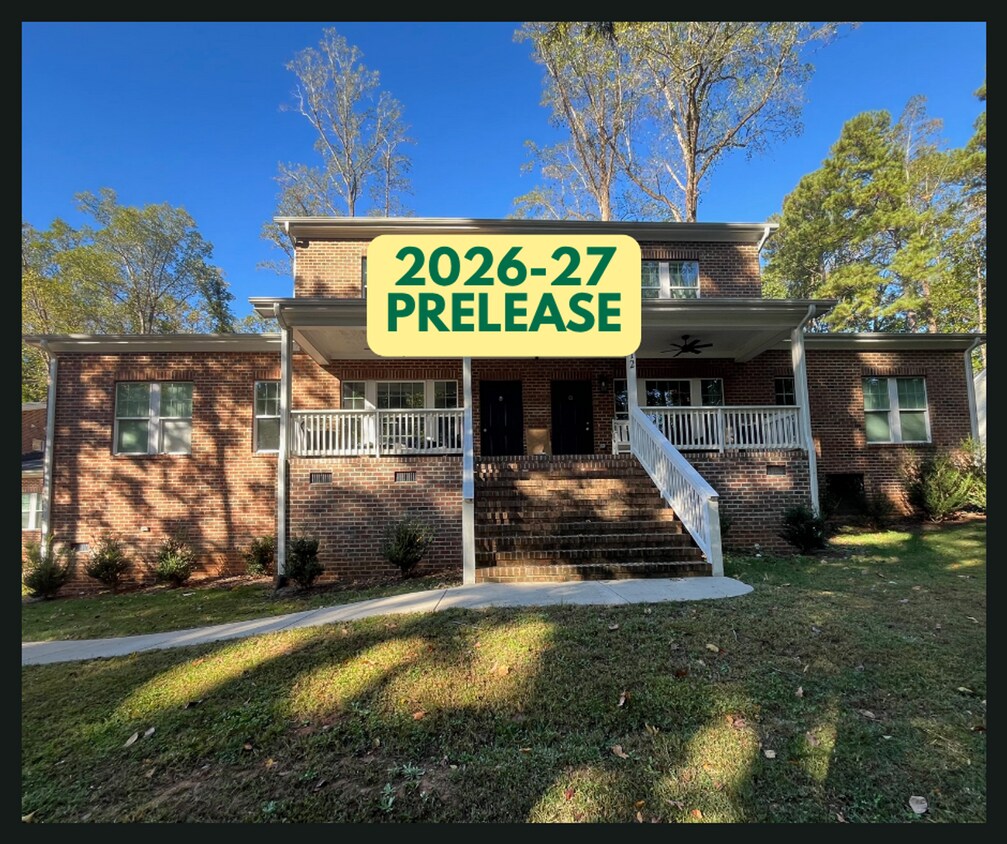 Photo - 812 Old Pittsboro