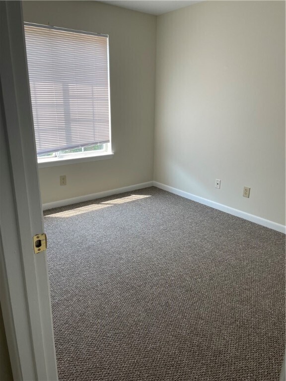 Foto del edificio - 220 Elm St