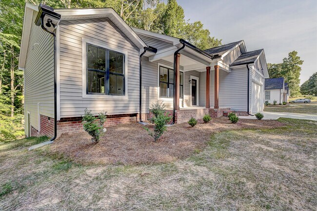 Building Photo - 248 Delview Dr
