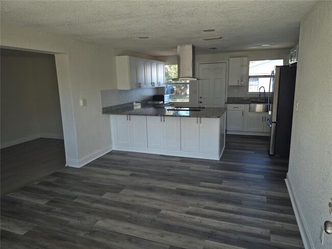 Building Photo - 3312 E Ellicott St