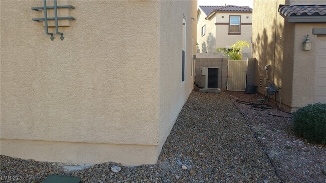 Building Photo - 7245 Pine Barrens St