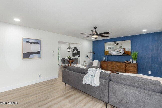 Building Photo - 4511 N 31st Pl