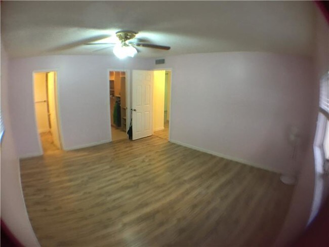 Foto del edificio - 5790 Stirling Rd