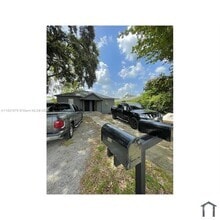 Building Photo - 784 NW 100th St