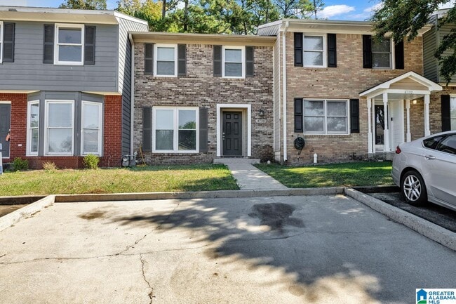 Foto del edificio - 4728 Cheshire Cir