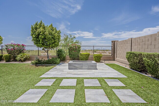 Foto del edificio - 17360 N 96th Way