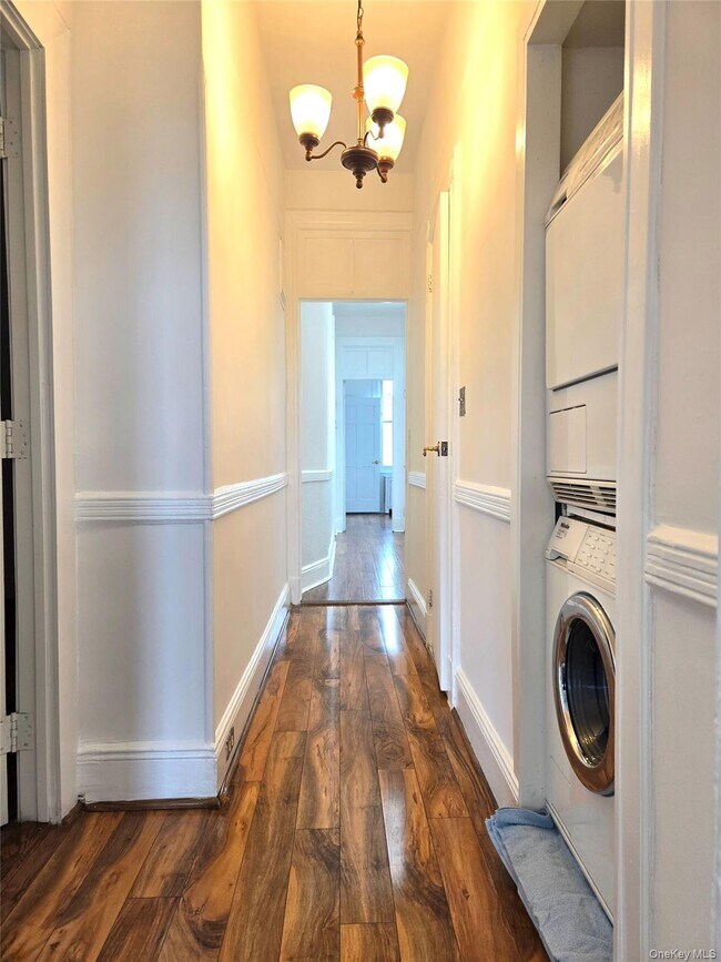 Foto del edificio - 59-36 Woodbine St