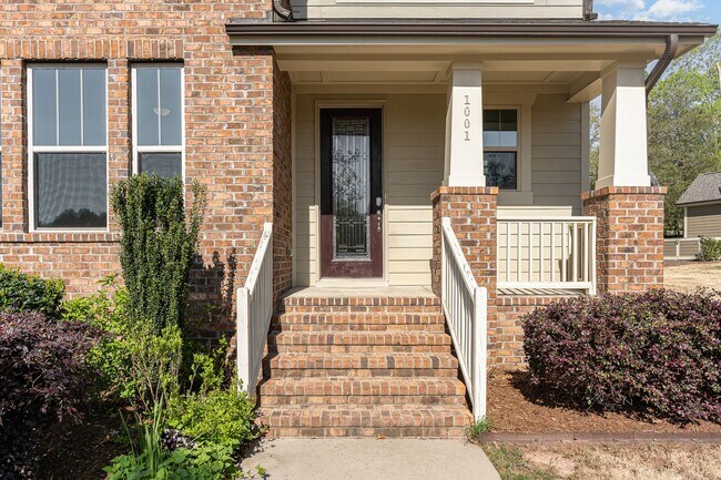 Photo - Gorgeous 5 Bedroom Home with First Floor I...