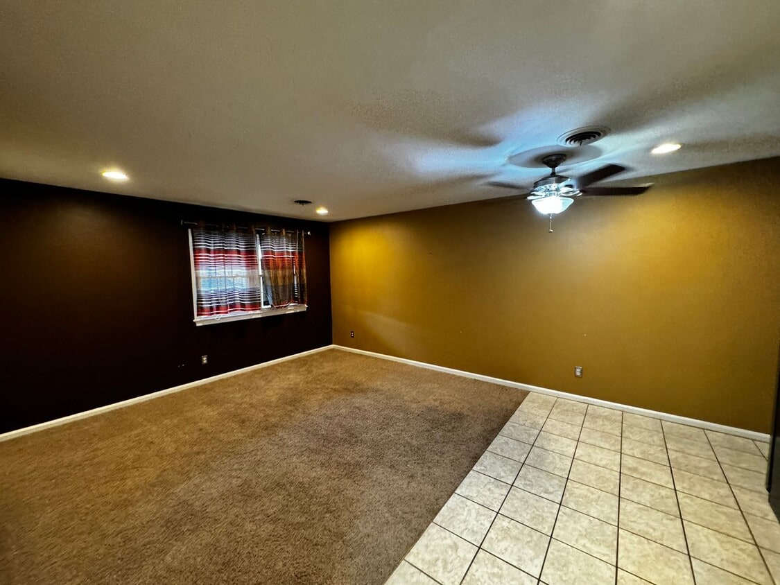 Primary Photo - Beach Living 1 bedroom Condo