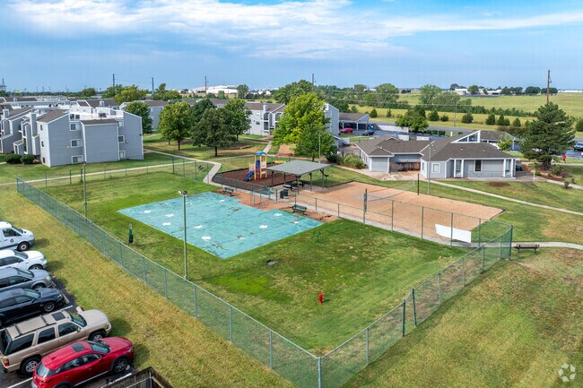 Foto aérea - The Club at Cherry Hills Apartments