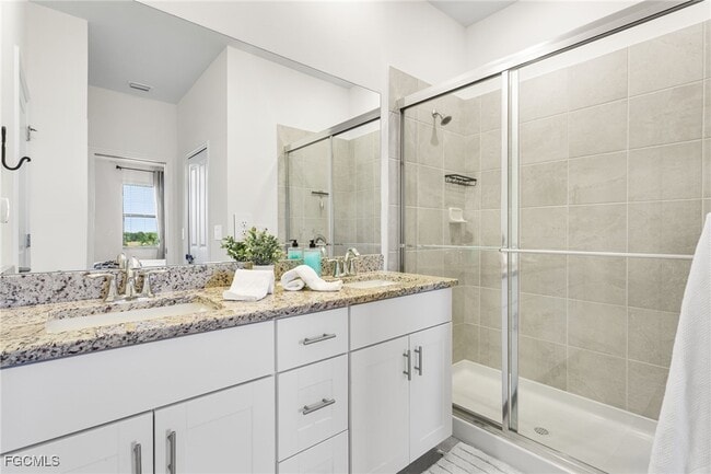 Foto del edificio - 14275 Pine Lodge Ln