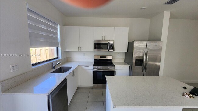 Foto del edificio - 12897 SW 234th St