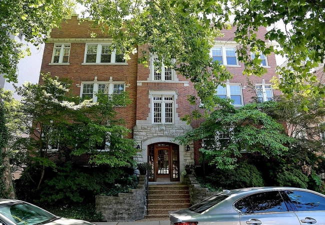 Building Photo - 6218 Southwood Ave