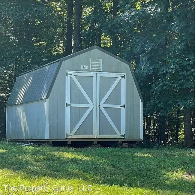 Building Photo - 3 br, 2 bath House - 5959 Derwent Road